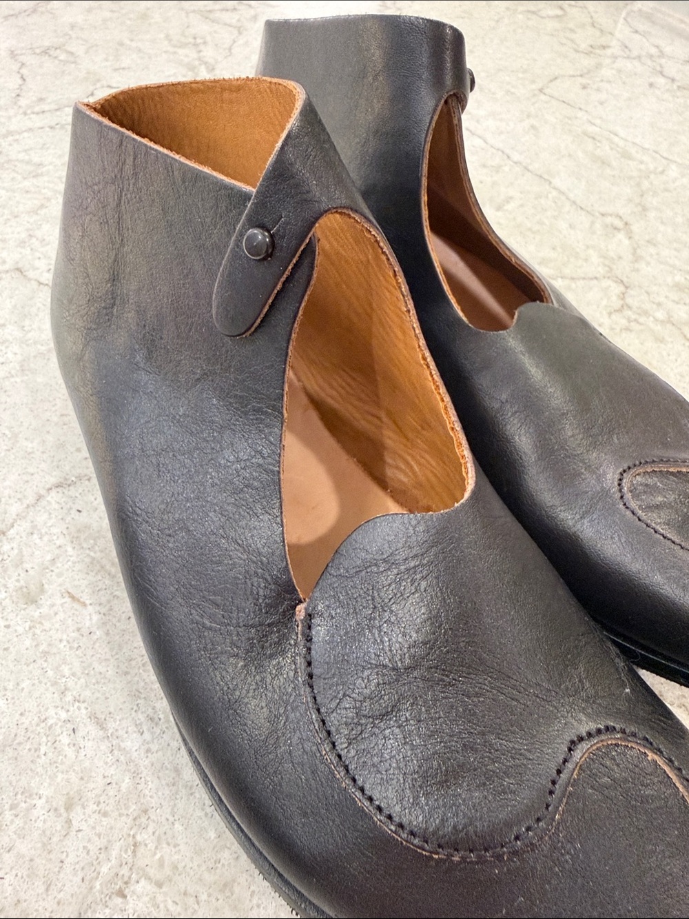 Women’s Black Leather Slip-On Loafers - Picture 5 of 6